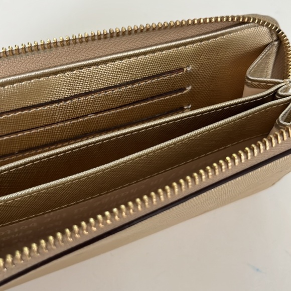 Kate Spade gold wristlet - Picture 2 of 5